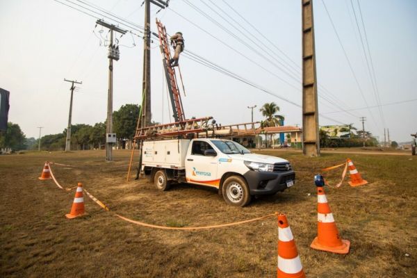 Energisa admite falha, não corrige e instabilidade na rede quase incendeia residência; Justiça manda indenizar