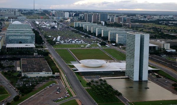 Fim da 6x1, MEIs e segurança pública e os desafios que ficarão para o próximo presidente