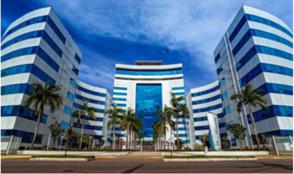 CPA se cala ante os ataques falsos e verdadeiros; não responde, não contra-ataca, não dá explicações