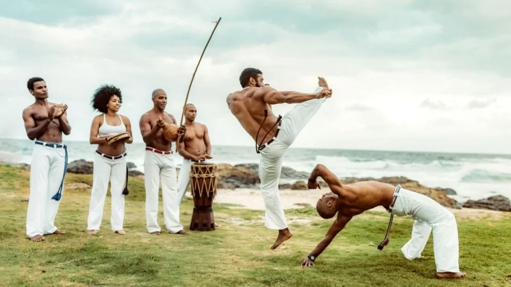 DIA NA HISTÓRIA — Dia Mundial da Capoeira