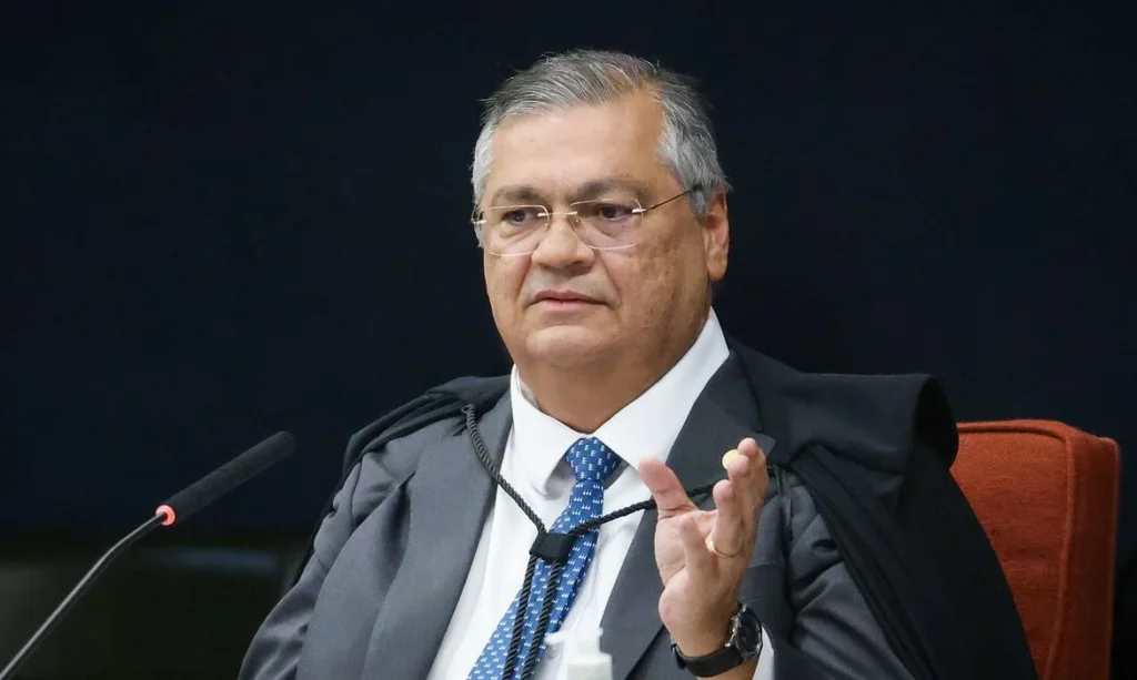 Dino, o supremo xerife da emendas, 'aperta' 21 partidos para se explicarem sobre fala de Valdemar