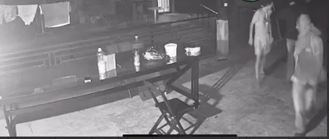 Noite de terror para dois idosos rendidos e roubados com muita violência em assalto a chácara