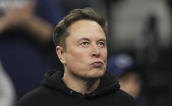 Elon Musk, o primeiro trilionário da história da humanidade