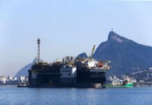 Petróleo: saiba como a crise no Estreito de Ormuz beneficia os negócios do Brasil