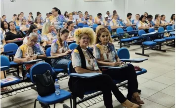 Sol de Verão é única vereadora a prestigiar conferência regionalizada de saúde de Jaru