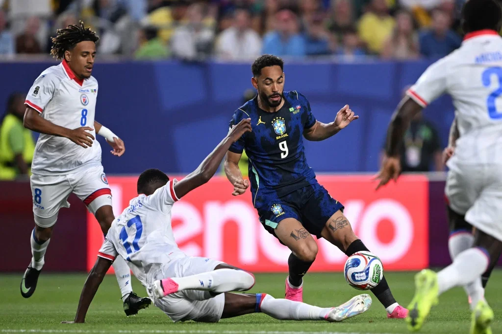 COPA DO MUNDO - Vitória ‘magra’ deve jogar Brasil no caminho de França e Espanha; veja os jogos de hoje