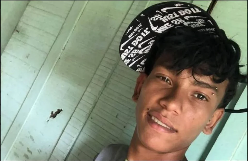 Adolescente passa mal, vai a hospital, recebe medicação e morre em seguida; família vê erro médico