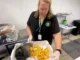 Vai trazer comida do exterior? Veja o que pode entrar no Brasil e o que exige autorização