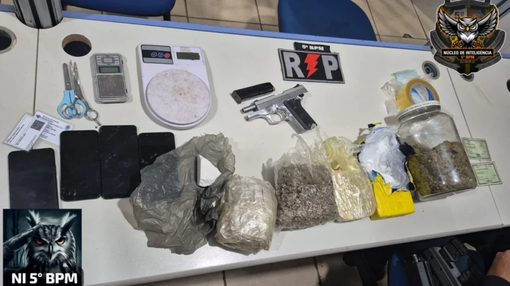 Para salvar o couro, traficante do CV foge e deixa a mulher ‘à própria sorte'; ela é presa com drogas e arma