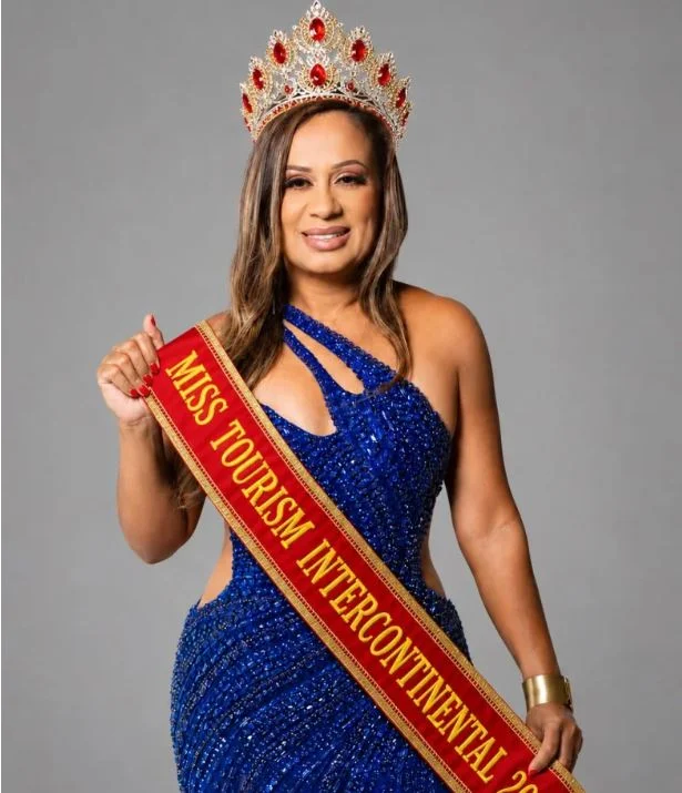 O mundo aplaudiu - Empresária de Pimenta Bueno conquista título de Miss Turismo Intercontinental 2026