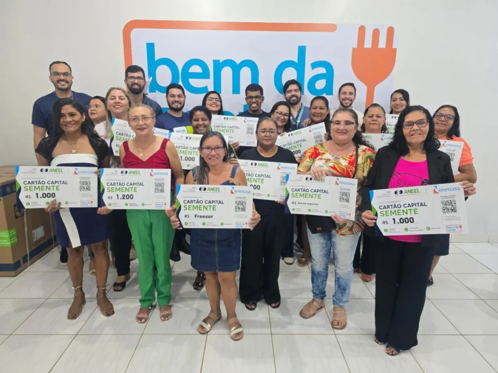 Formandos em empreendedorismo recebem 'capital semente' como premio e incentivo