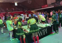 Alunos de robótica do Sesi Rondônia conquistam dois troféus em torneio nos EUA
