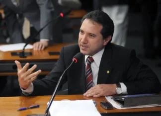 TRE declara Natan Donadon ficha limpa e libera candidatura a deputado federal