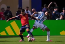 O contraste entre futebol e política – Valdemir Caldas*