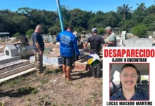 Corpo com marcas de violência encontrado em túmulo de cemitério abandonado pelo município pode ser de jovem desaparecido na terça