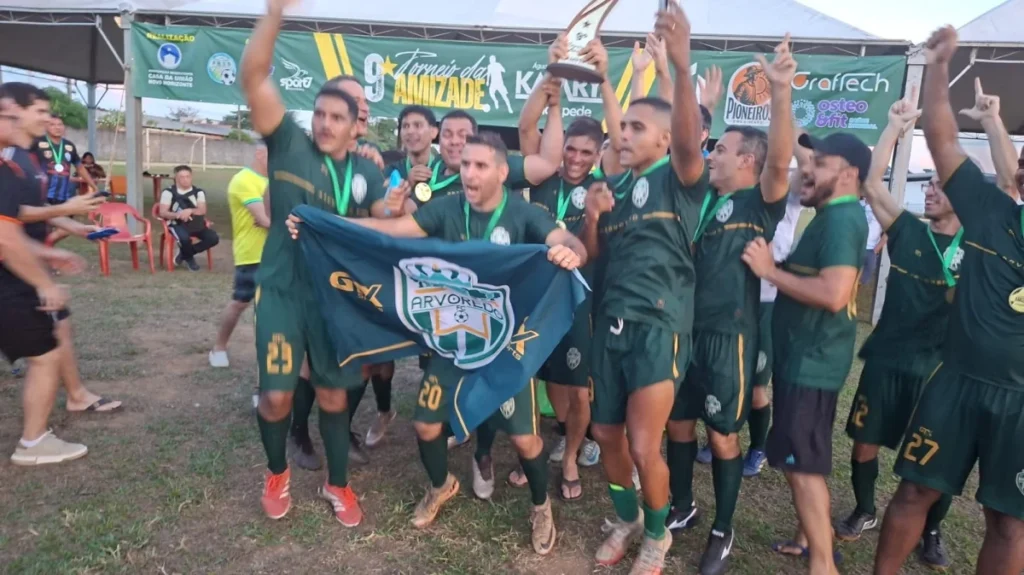Arvoredo leva seis gols no sábado, mas se levanta no domingo ganhando pela 2ª vez o Torneio da Amizade