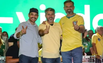 “É hora de devolver o Brasil aos brasileiros” – Marcos Rogério, Scheid e Máximo no lançamento da candidatura de Flávio Bolsonaro à Presidência