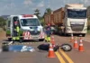 Motociclista se espatifa contra caminhão e morre na hora, na nova 364, em Ariquemes