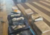 Compartimento de carreta escondia mais de 200 kg de skunk e haxixe, apreendidos pela PRF, em Vilhena