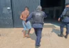 Caminhoneiro que matou ciclista e tentou atropelar testemunhas na BR-319 é preso tranquilamente no Porto
