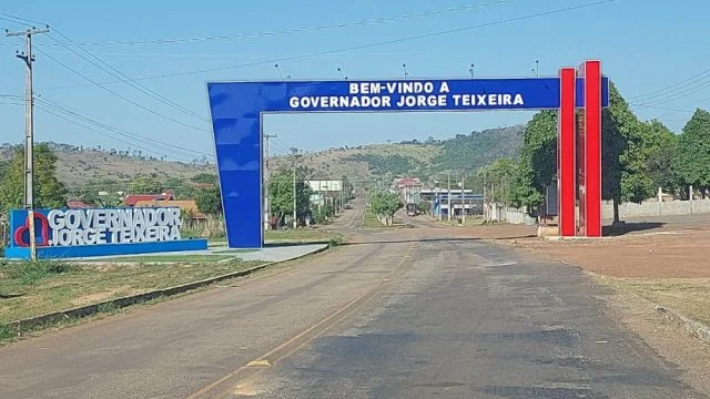 TCE barra contratação temporária e manda prefeito de Jorge Teixeira convocar os concursados