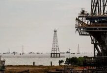 Petróleo chega perto de US$ 100 e bate máxima em 6 semanas após ataque à Arábia Saudita
