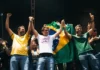 De camiseta e colete balístico, Nikolas destaca coragem de Marcos Rogério no Senado, durante ato em Ji-Paraná, neste domingo