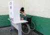 Eleitores com deficiência ou mobilidade reduzida podem pedir transporte gratuito até segunda-feira