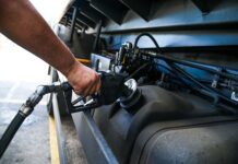 'Estoques no limite': guerra no Oriente Médio afeta abastecimento de diesel para agricultores no RS