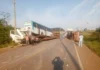 Para não esmagar mulheres na BR 364, motorista tomba carreta e blocos de concreto atingem outra