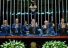 Dois dias depois da aprovação, Congresso promulga PEC do fim da escala 6×1